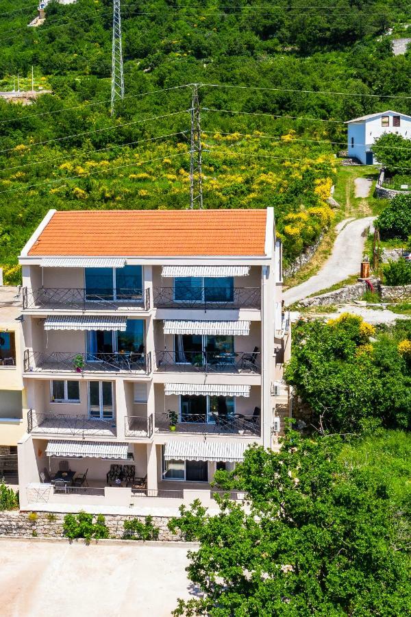 Apartmani Visum Sveti Stefan Ngoại thất bức ảnh