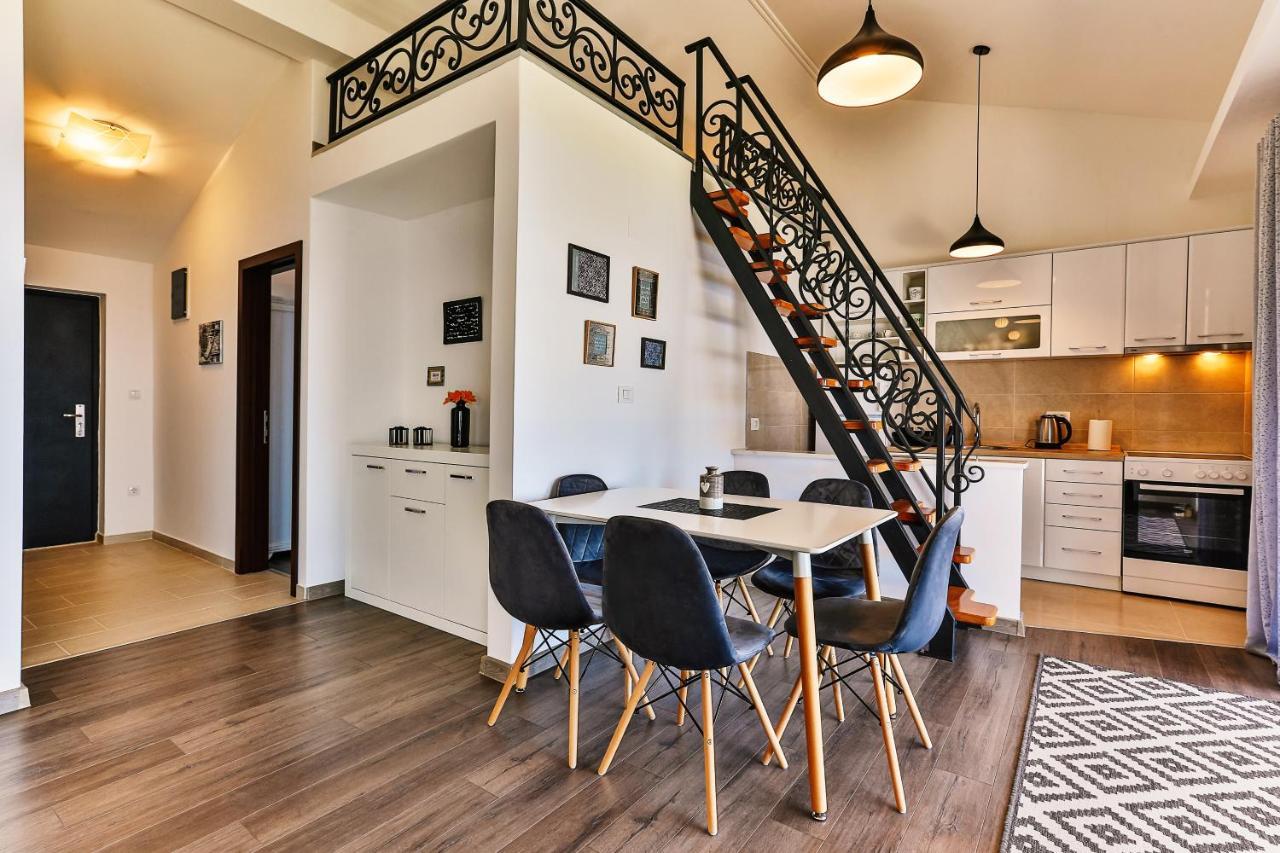 Apartmani Visum Sveti Stefan Ngoại thất bức ảnh